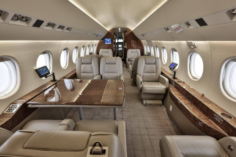 DA2000, N904RM-11